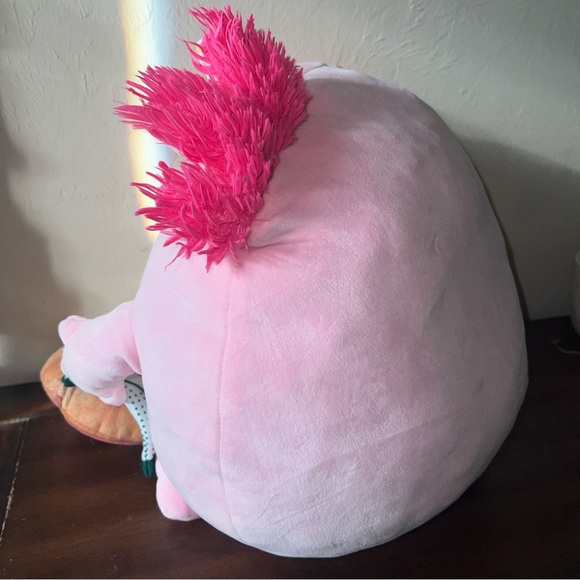 Zuru Snackles Series 2 Axolotl Abbie Krispy Kreme Donut, Large Plush - Picture 6 of 12